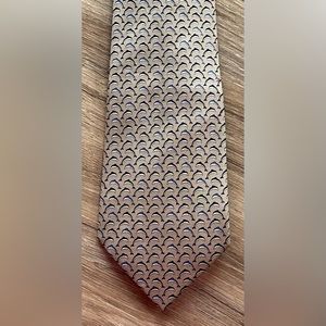 Vintage BIJOUX TERNER Dolphin Print Men’s Gold Silk Necktie Tie VGC!
